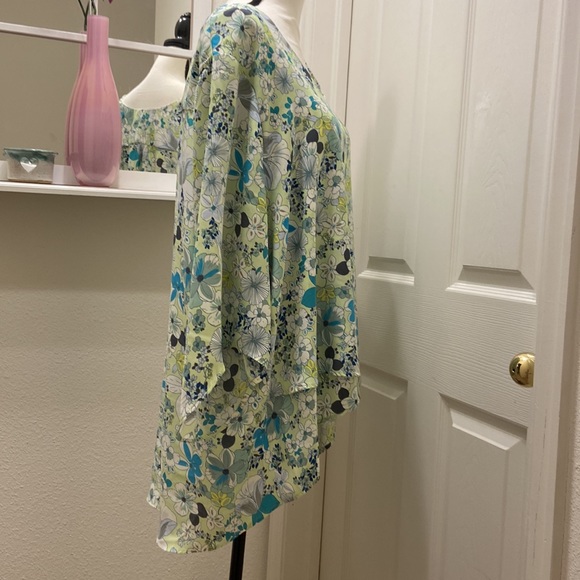 Cooper & Ella flowery blouse - Picture 5 of 9